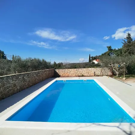 With Swimming Pool Stari Grad, Hvar - 4015 アパート *